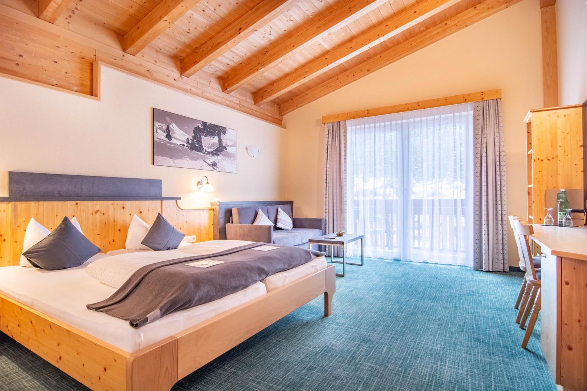 Hotel Garni Alpenhof Ischgl Eksteriør bilde