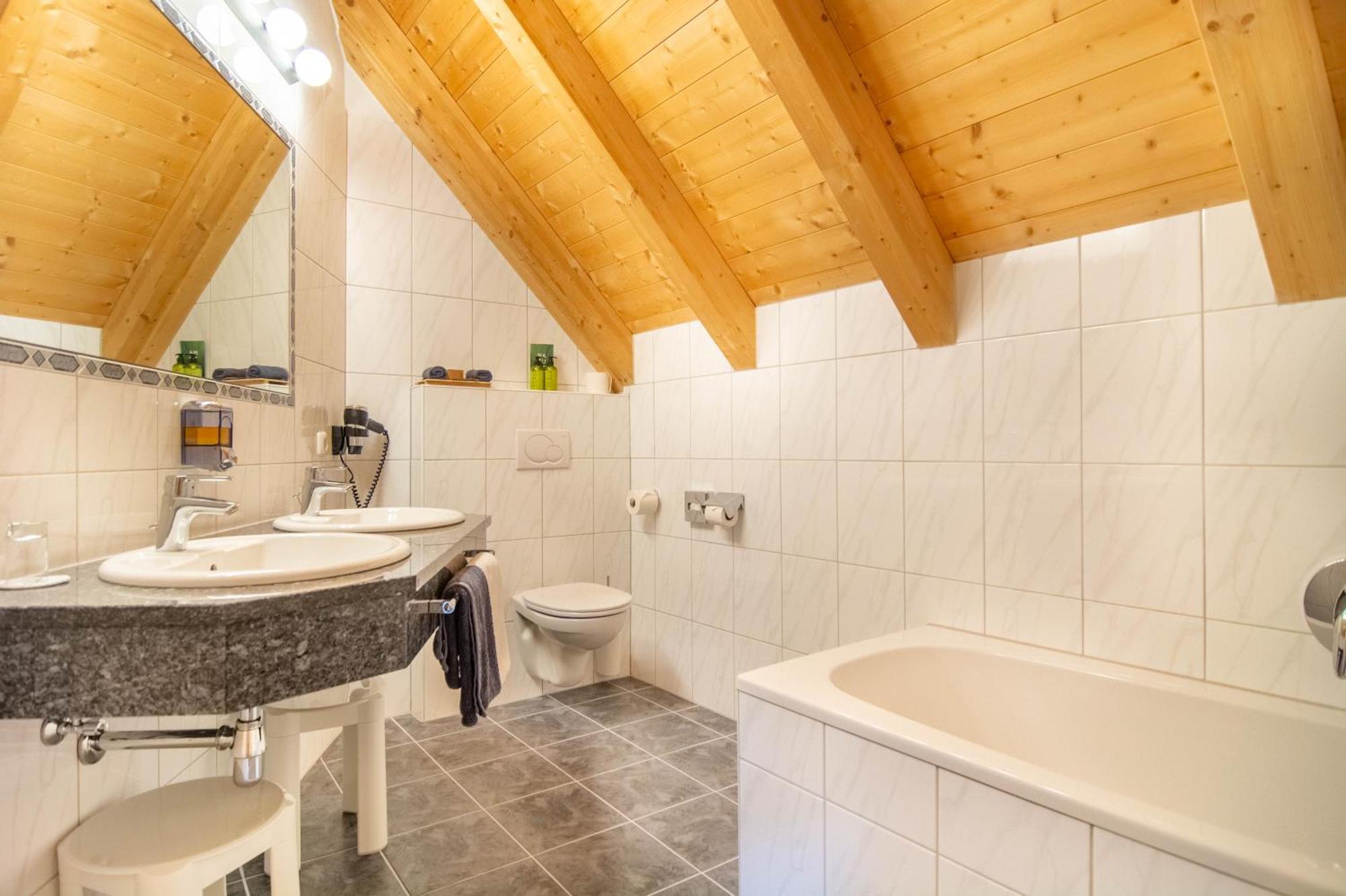 Hotel Garni Alpenhof Ischgl Eksteriør bilde