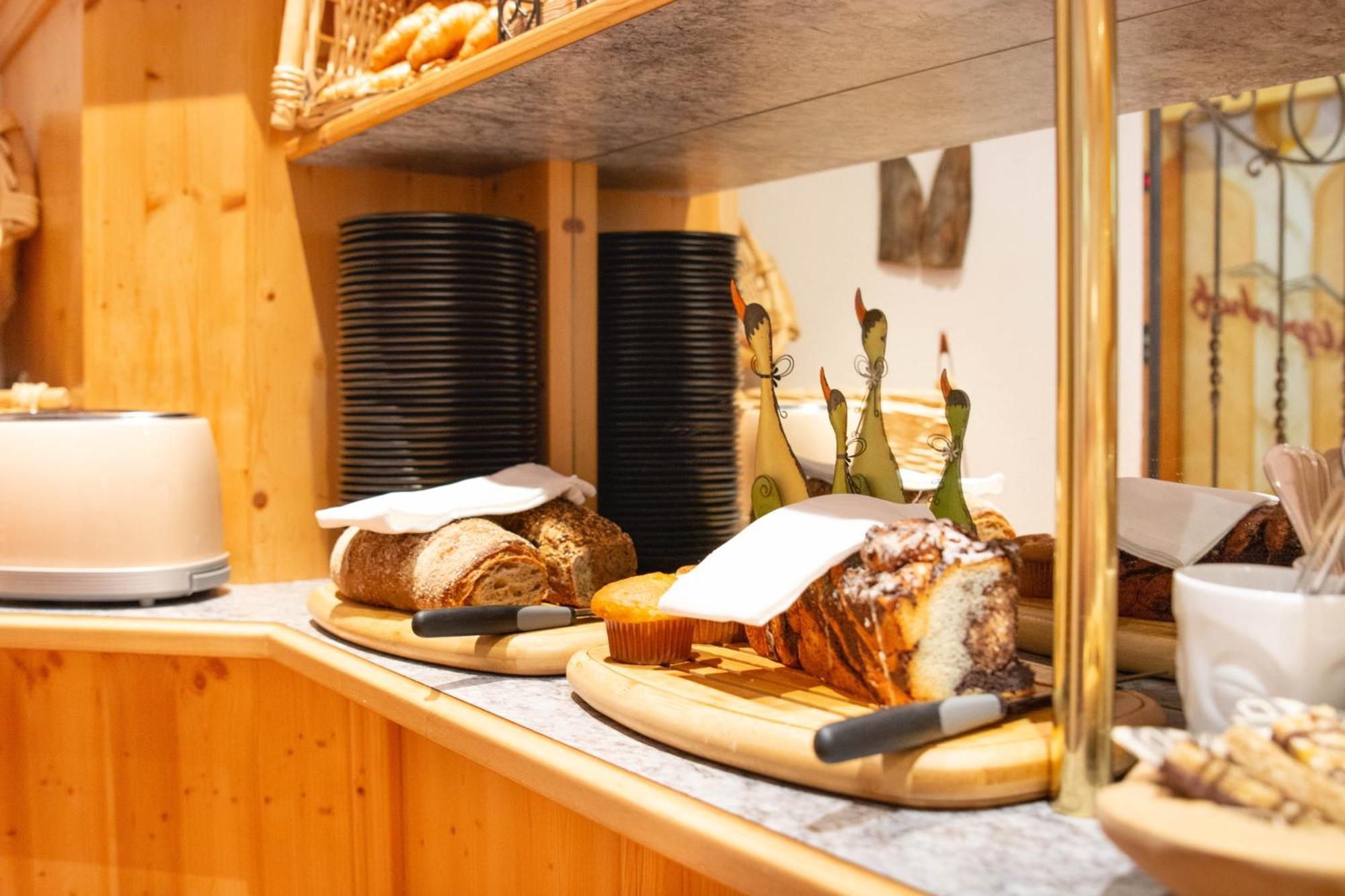 Hotel Garni Alpenhof Ischgl Eksteriør bilde